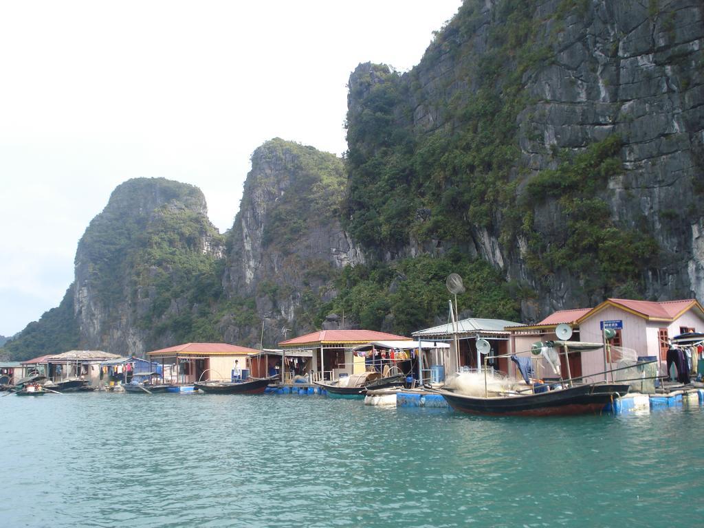 Halong Happy Hostel (Adults Only) Халонг Екстер'єр фото